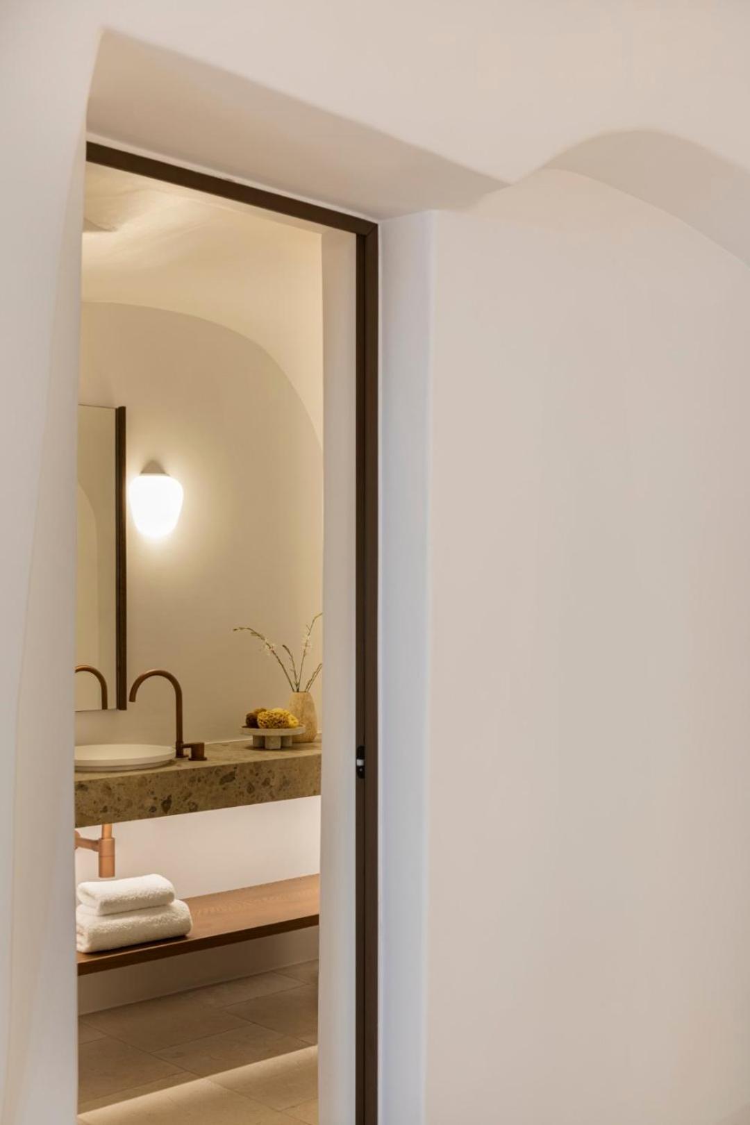 Canaves Ena - Small Luxury Hotels Of The World Oía Exterior photo